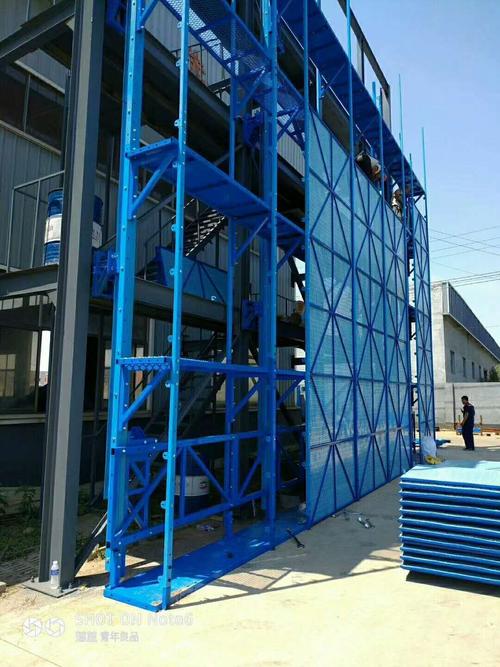 定做集成式全钢爬架建筑施工爬架厂家-产品中心-宁津县恒力机电设备